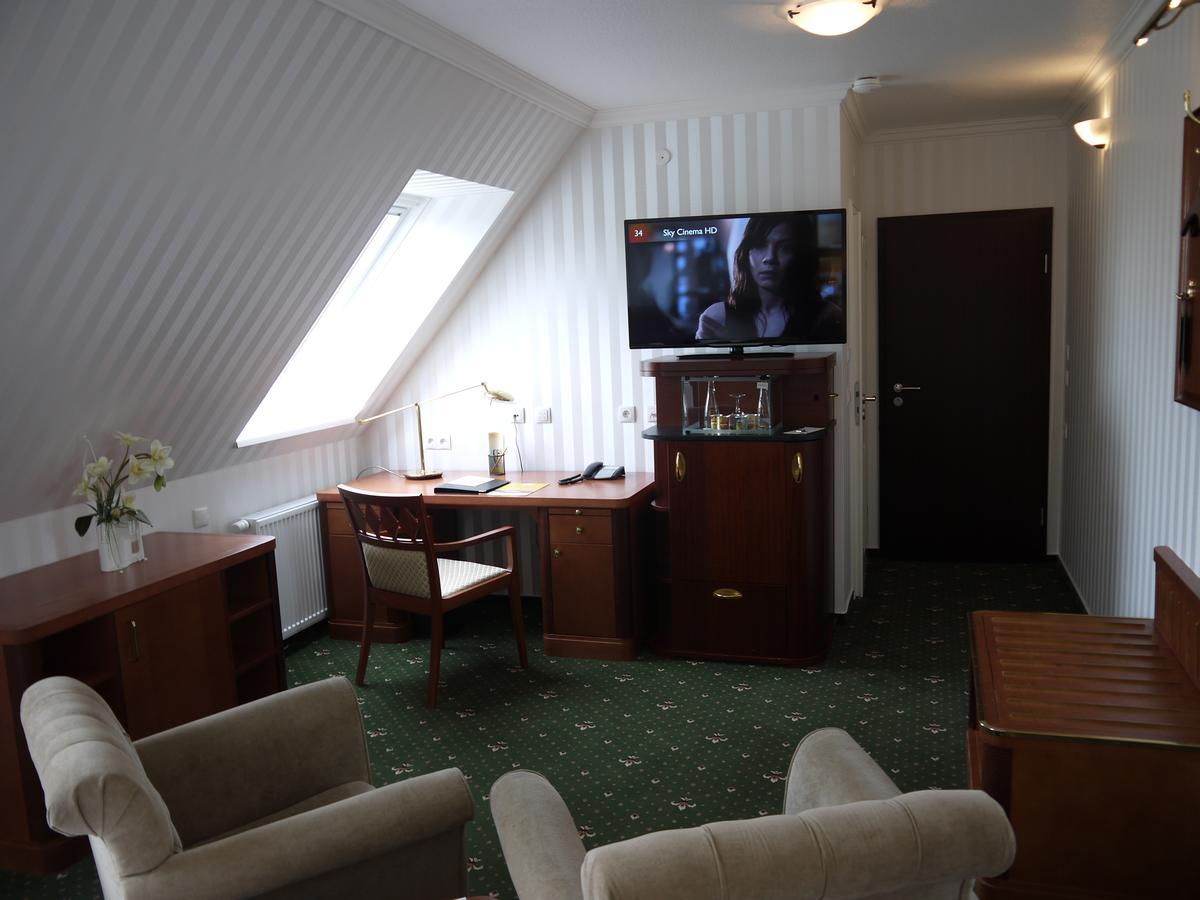 Landhotel Schwarzer Adler Suelzetal Exteriér fotografie